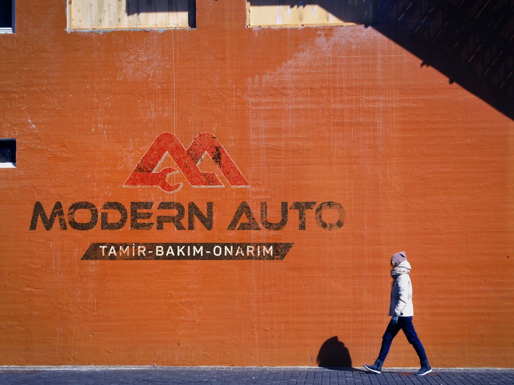 Modern Auto — Logo tasarımı